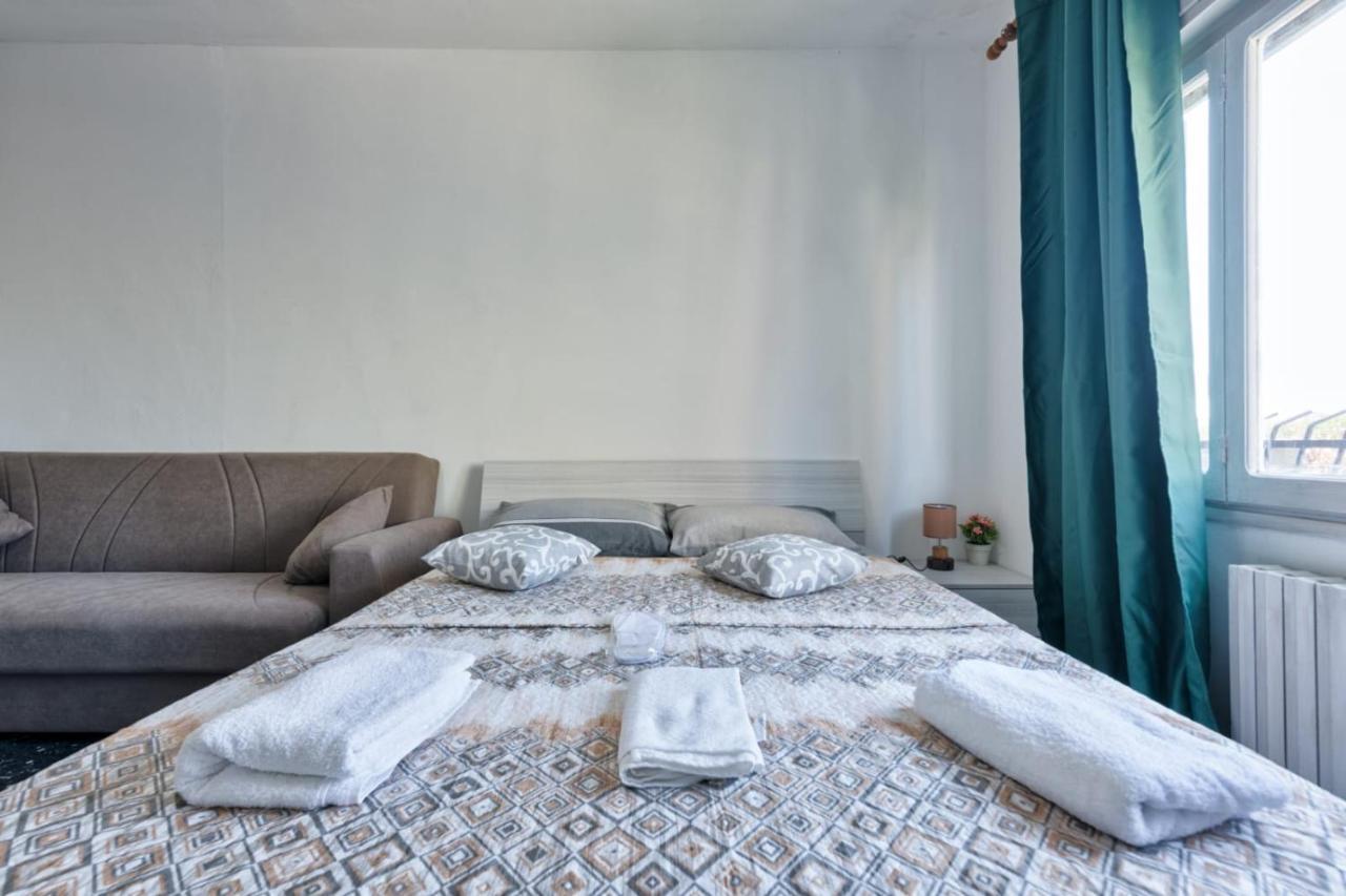 Venice H&s Apt Private With Ac & Tv * Mestre