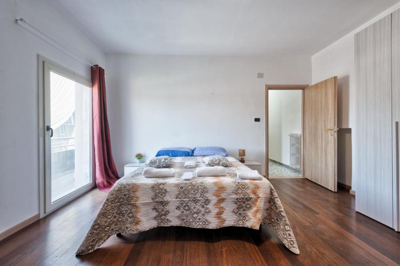 Guest house Venice H&s Apt Private With Ac & Tv